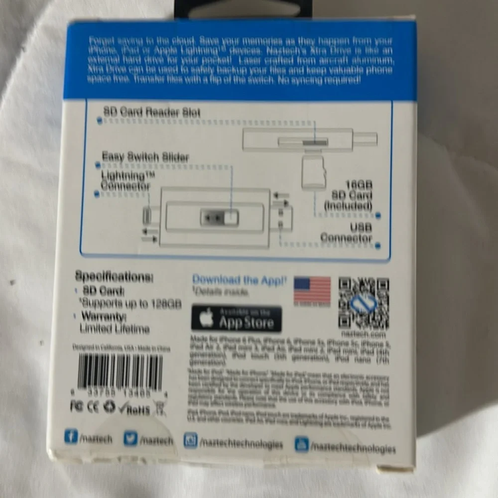 NAZTECH XTRA DRIVE For iPhone/iPad/iPod. 128gb storage with 16gb sd card